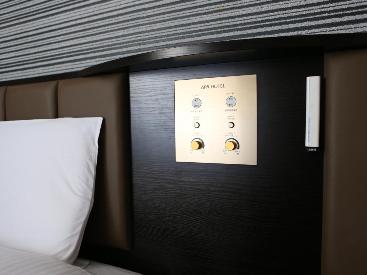 Apa Higashi Shinjuku Ekimae 3* 东京