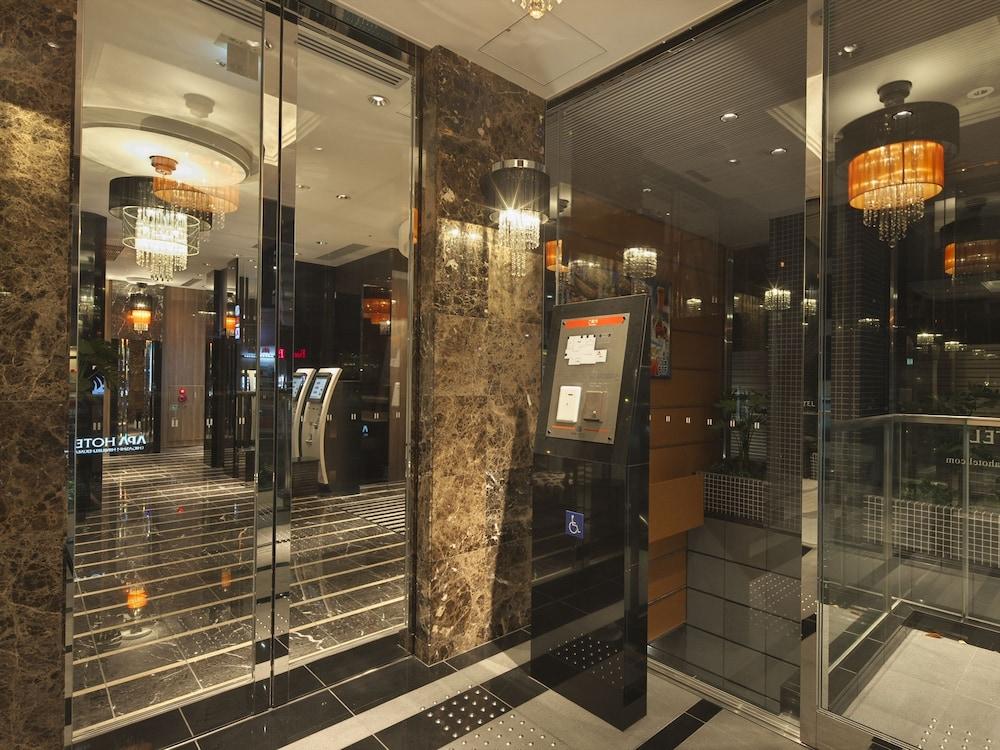 Apa Higashi Shinjuku Ekimae 酒店 3*